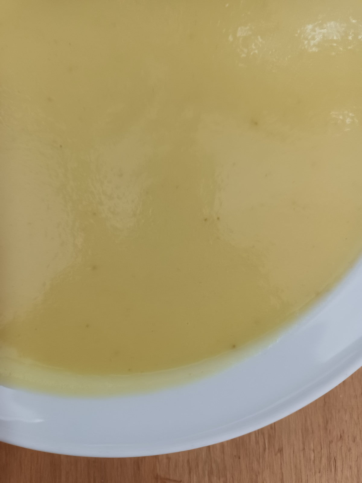 Crema de cebolla y manzana verde al curry - ensupuntoadomicilio
