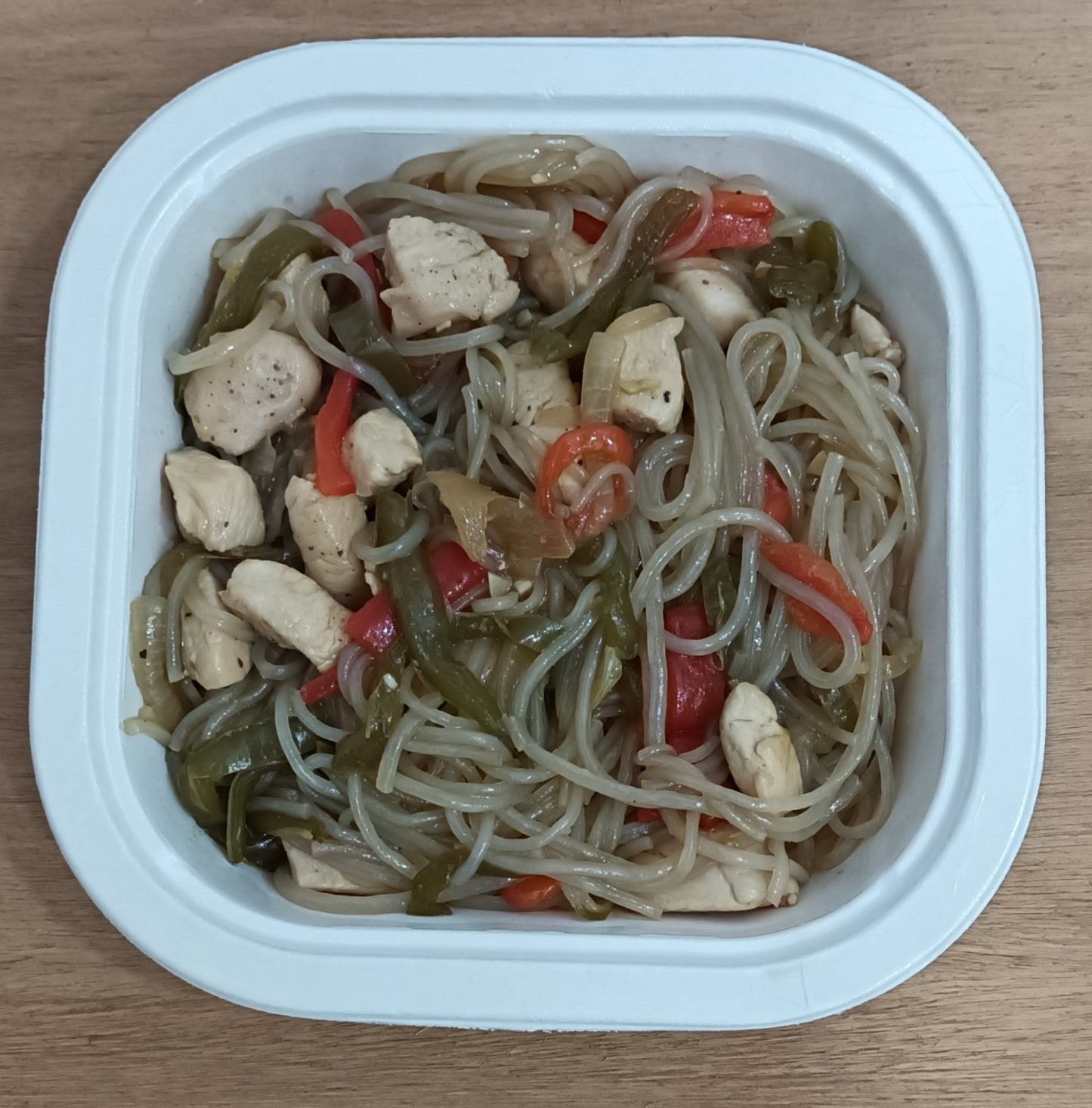 Noodles de batata con pollo