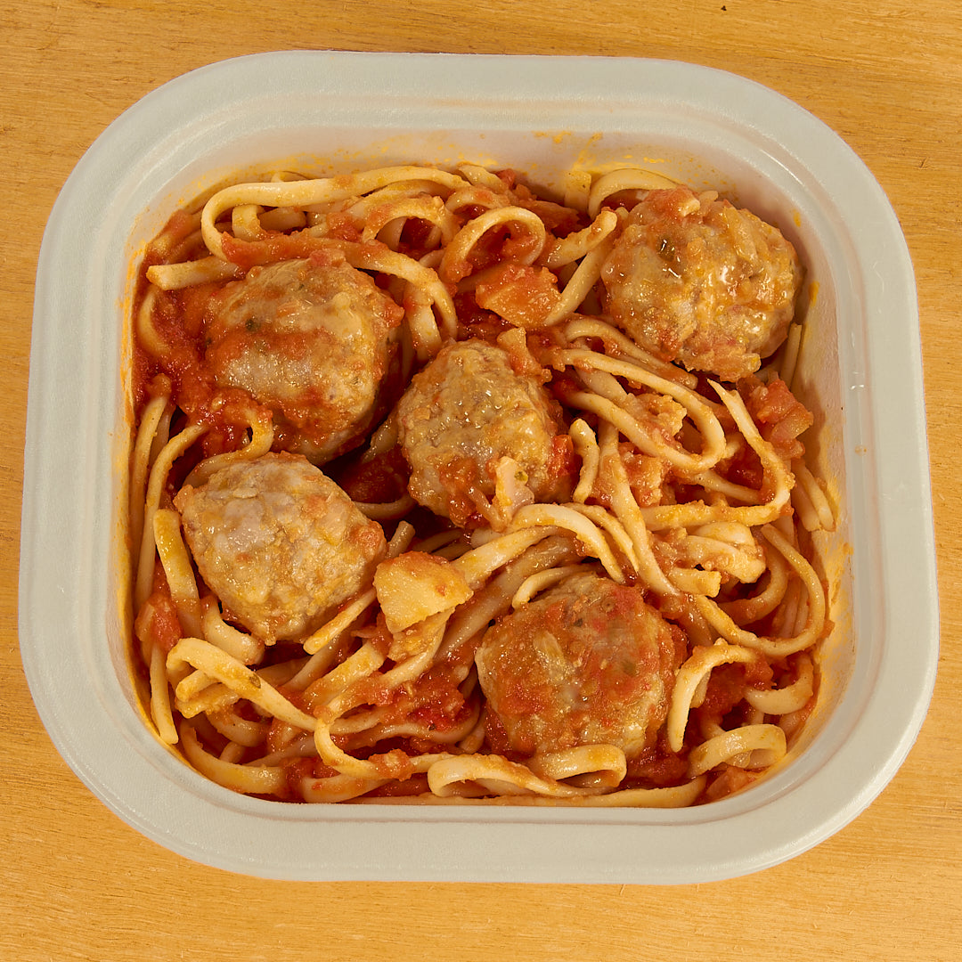 Tallarines con albóndigas de ternera - ensupuntoadomicilio