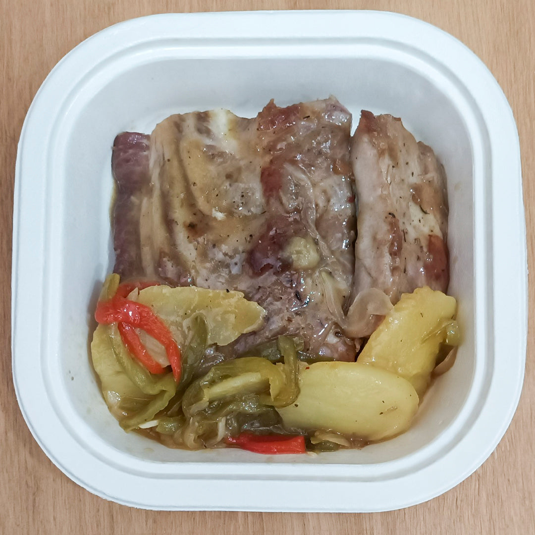Costilla de cerdo con patatas a lo pobre - ensupuntoadomicilio