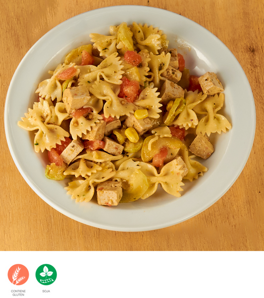 Ensalada de farfalle con tofu - ensupuntoadomicilio