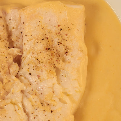 Merluza con crema de coliflor - ensupuntoadomicilio