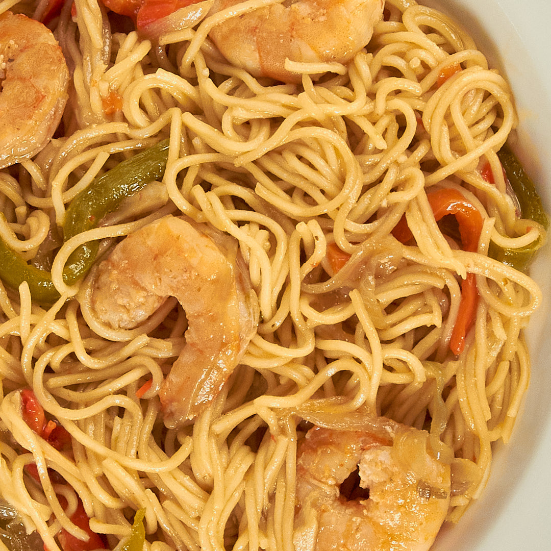 Noodles de trigo con langostinos - ensupuntoadomicilio